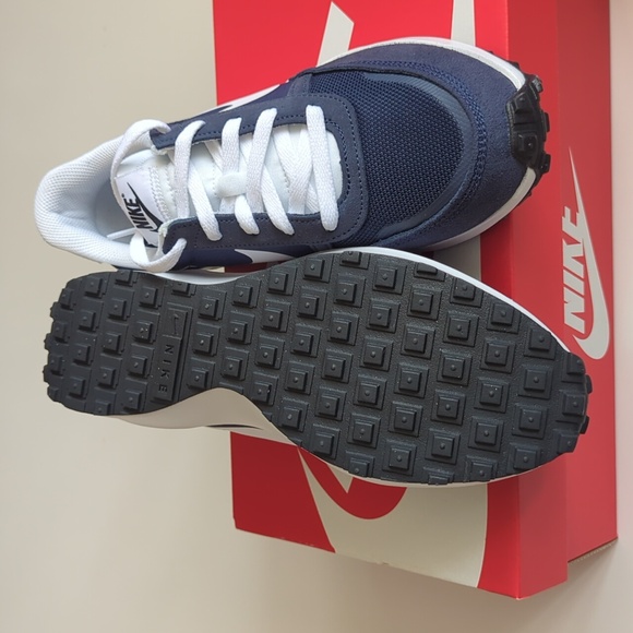 Nike Waffle Debut Men's Shoes - Picture 5 of 7